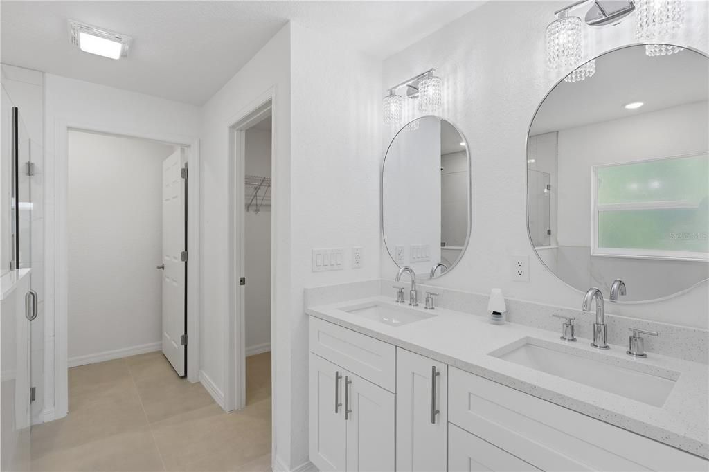 For Sale: $264,999 (3 beds, 2 baths, 1462 Square Feet)
