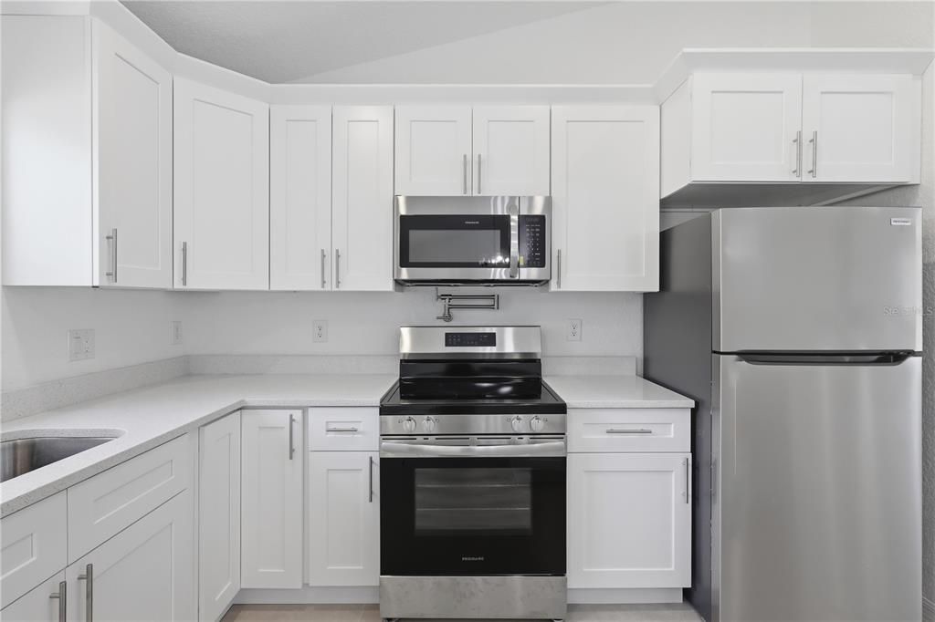 For Sale: $264,999 (3 beds, 2 baths, 1462 Square Feet)