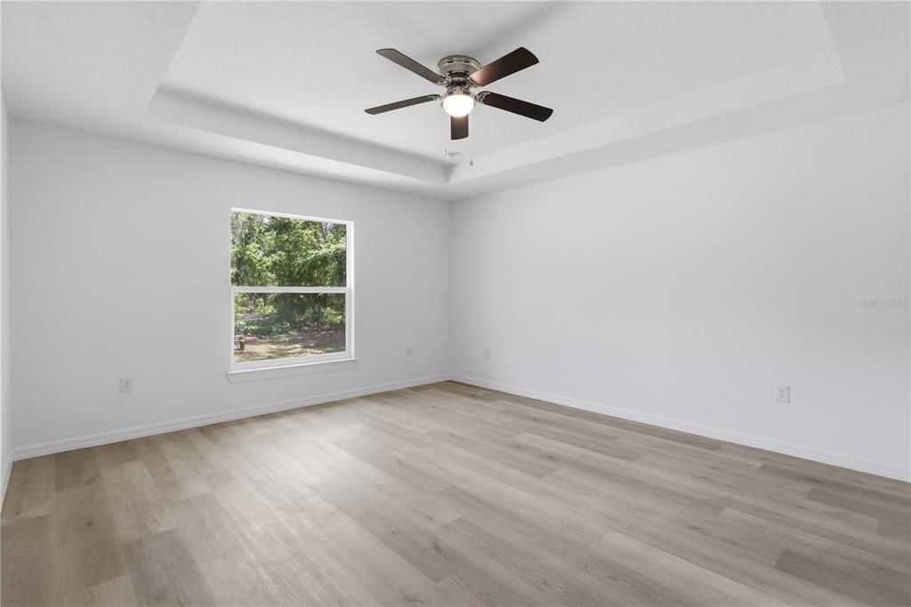 For Sale: $264,999 (3 beds, 2 baths, 1462 Square Feet)