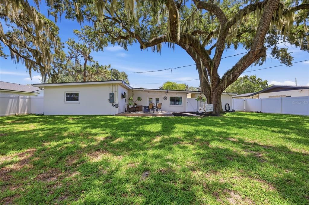 For Sale: $525,000 (3 beds, 2 baths, 1788 Square Feet)