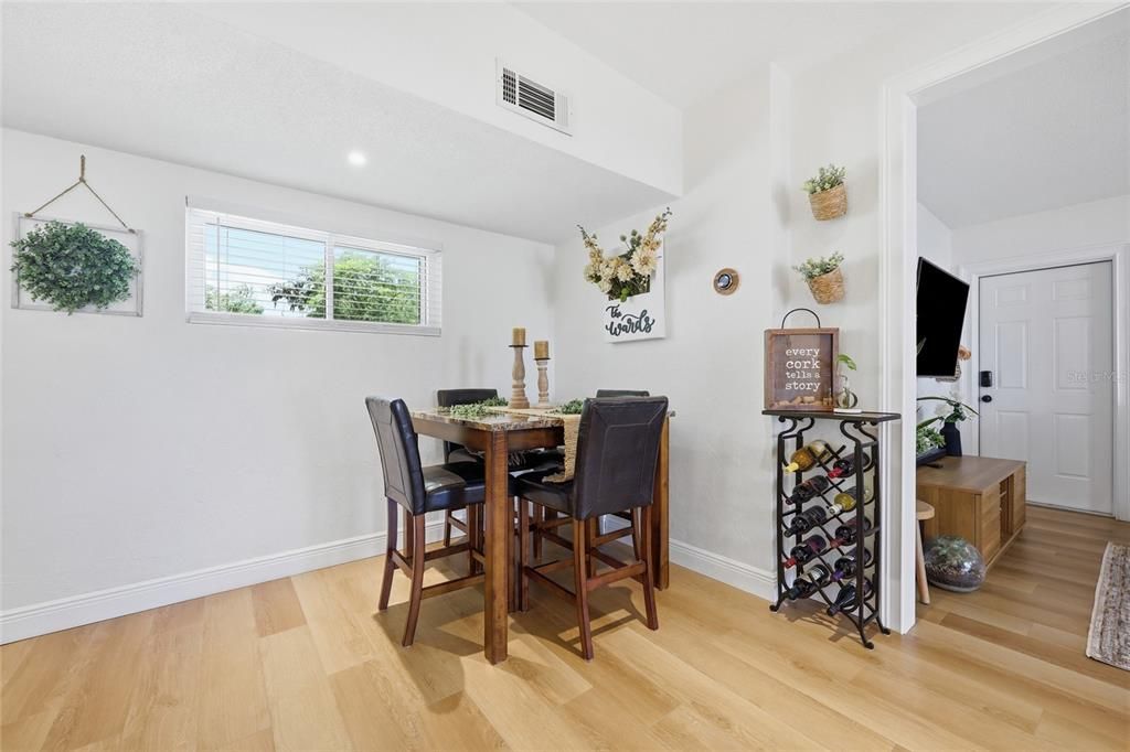 For Sale: $525,000 (3 beds, 2 baths, 1788 Square Feet)