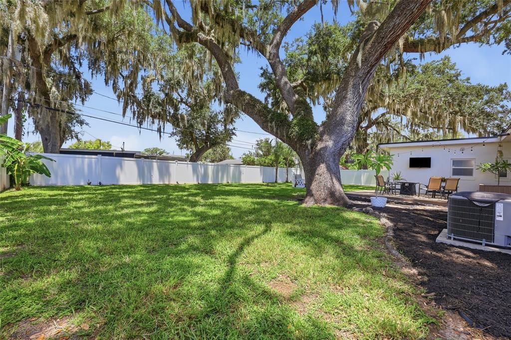 For Sale: $525,000 (3 beds, 2 baths, 1788 Square Feet)