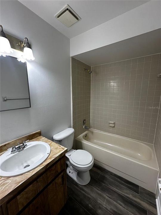 В аренду: $1,675 (2 спален, 1 ванн, 754 Квадратных фут)