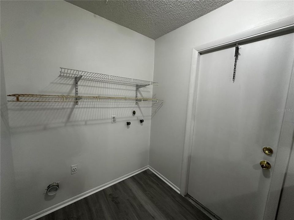 В аренду: $1,675 (2 спален, 1 ванн, 754 Квадратных фут)