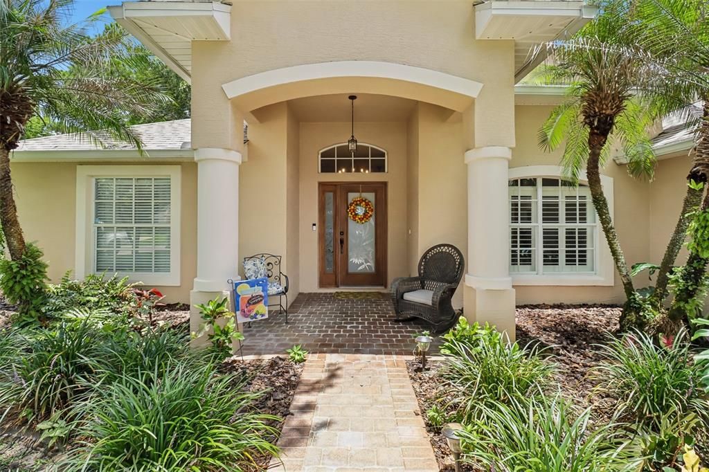For Sale: $395,000 (3 beds, 2 baths, 1905 Square Feet)