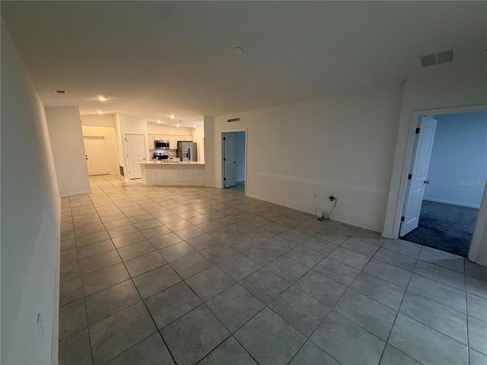 В аренду: $2,100 (3 спален, 2 ванн, 2160 Квадратных фут)