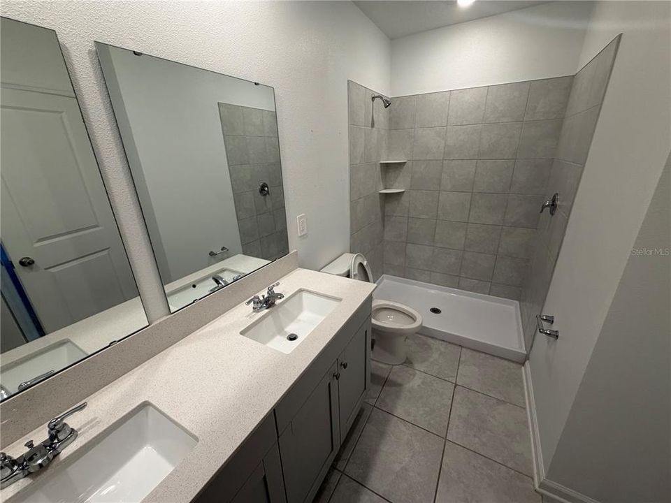 В аренду: $2,100 (3 спален, 2 ванн, 2160 Квадратных фут)