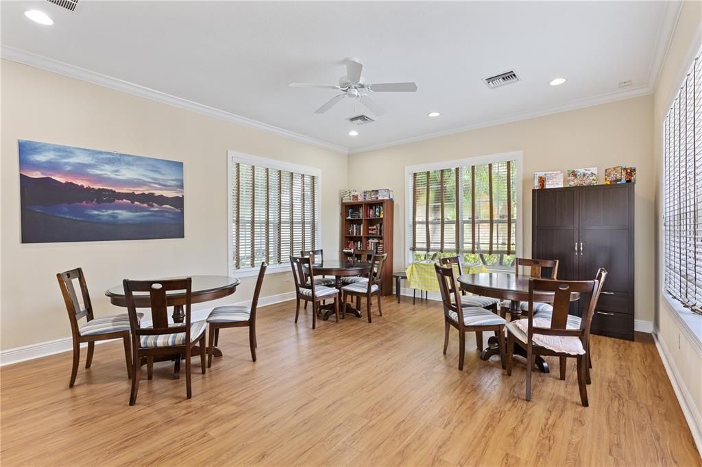 For Rent: $2,200 (2 beds, 2 baths, 1422 Square Feet)