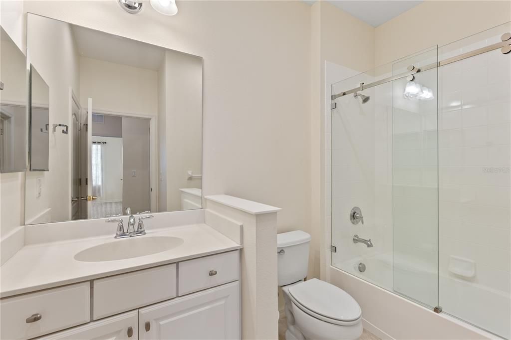 For Rent: $2,200 (2 beds, 2 baths, 1422 Square Feet)