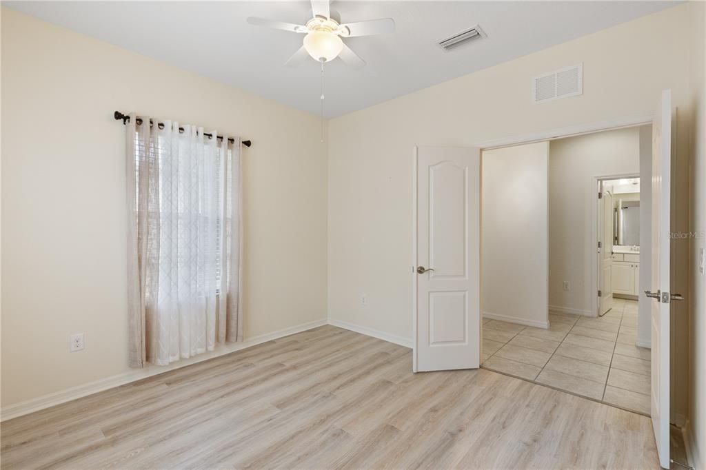 For Rent: $2,200 (2 beds, 2 baths, 1422 Square Feet)