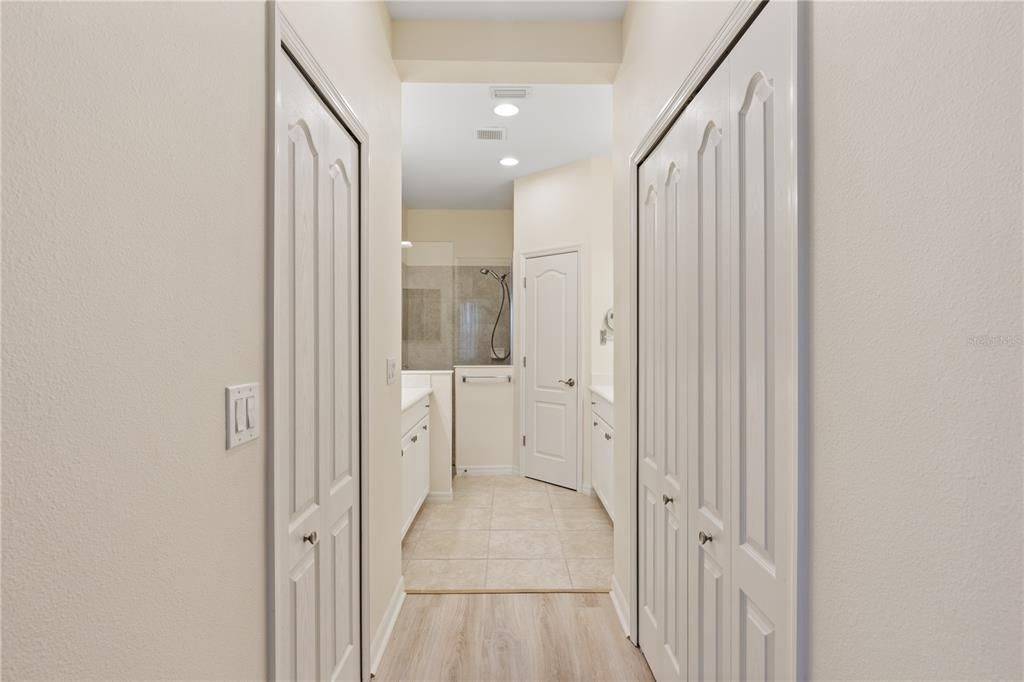 For Rent: $2,200 (2 beds, 2 baths, 1422 Square Feet)