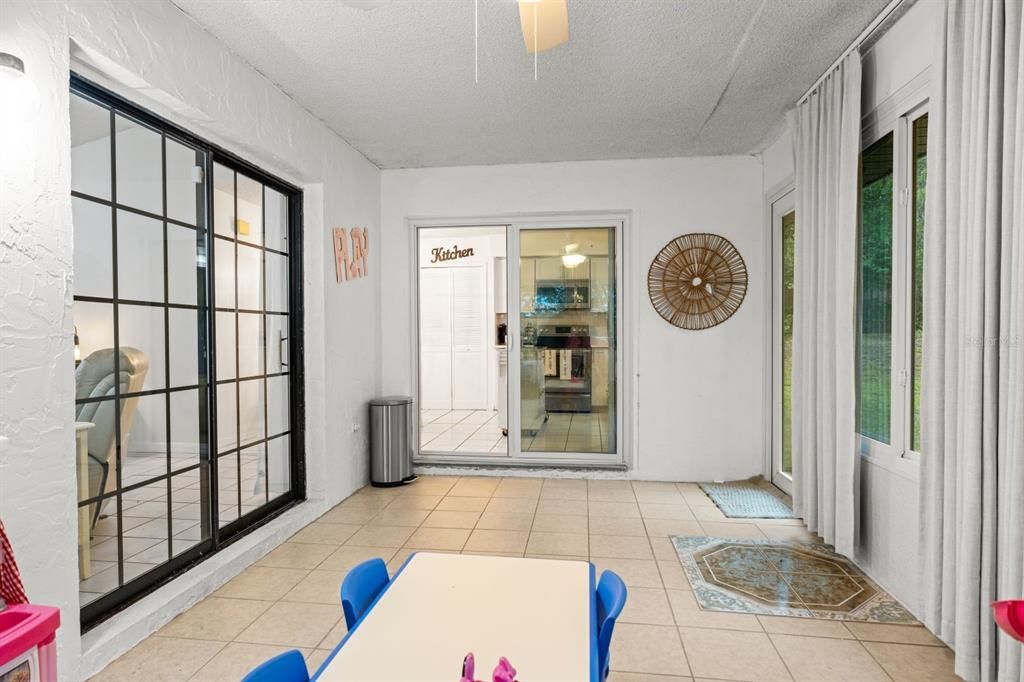 For Sale: $289,900 (3 beds, 2 baths, 1338 Square Feet)