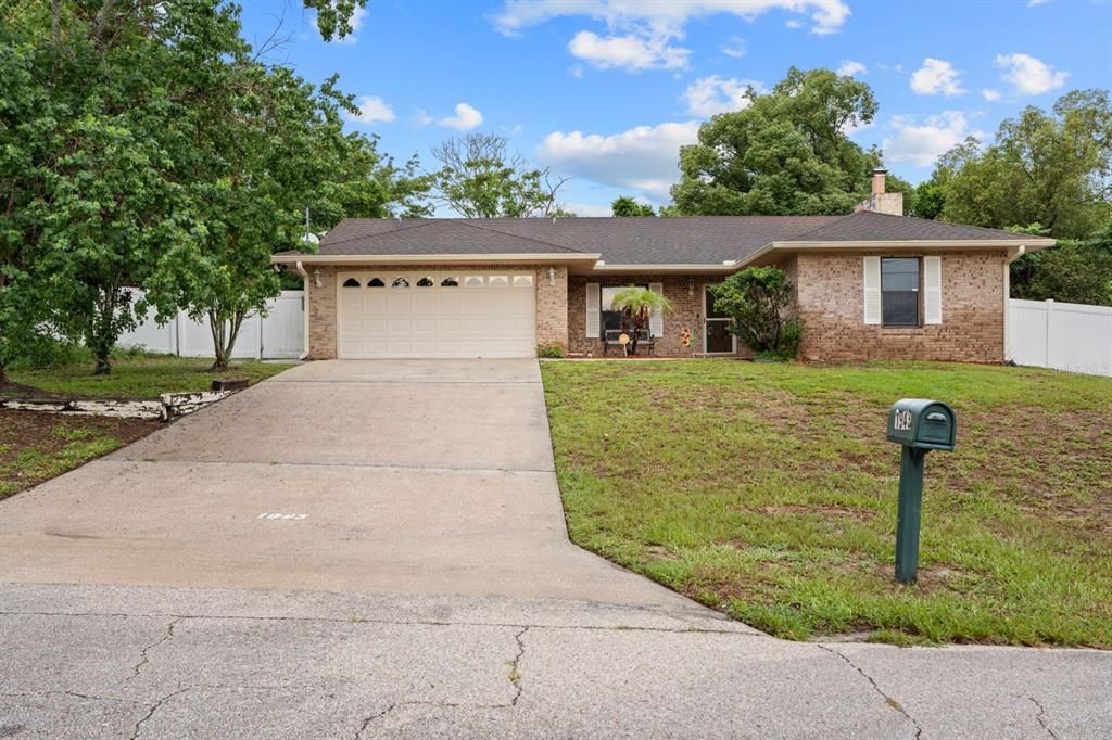 For Sale: $289,900 (3 beds, 2 baths, 1338 Square Feet)