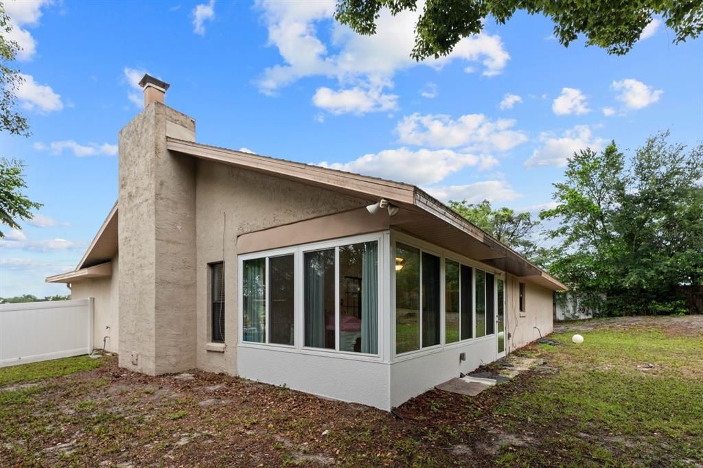 For Sale: $289,900 (3 beds, 2 baths, 1338 Square Feet)
