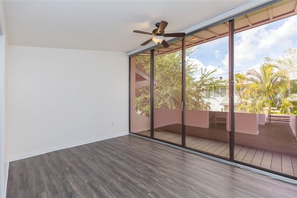 For Sale: $725,000 (4 beds, 3 baths, 1992 Square Feet)