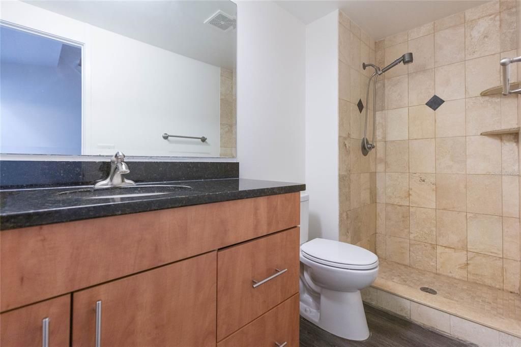 For Sale: $725,000 (4 beds, 3 baths, 1992 Square Feet)