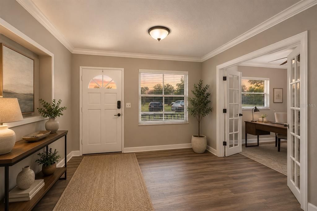 For Sale: $580,000 (5 beds, 2 baths, 1901 Square Feet)
