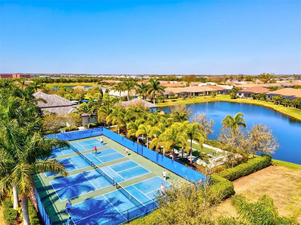 For Sale: $585,000 (3 beds, 2 baths, 1766 Square Feet)