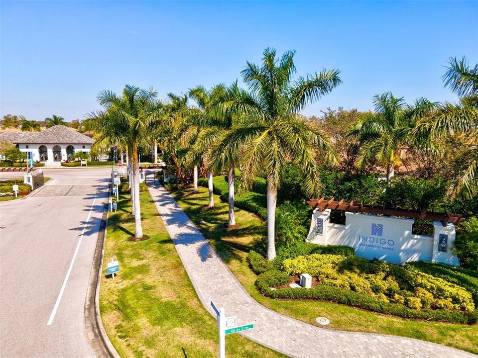 For Sale: $585,000 (3 beds, 2 baths, 1766 Square Feet)