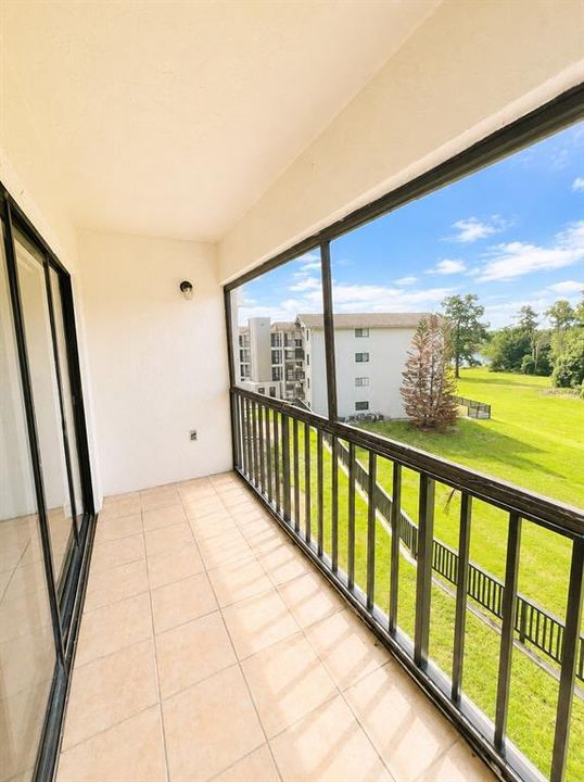 For Sale: $149,900 (2 beds, 2 baths, 1246 Square Feet)