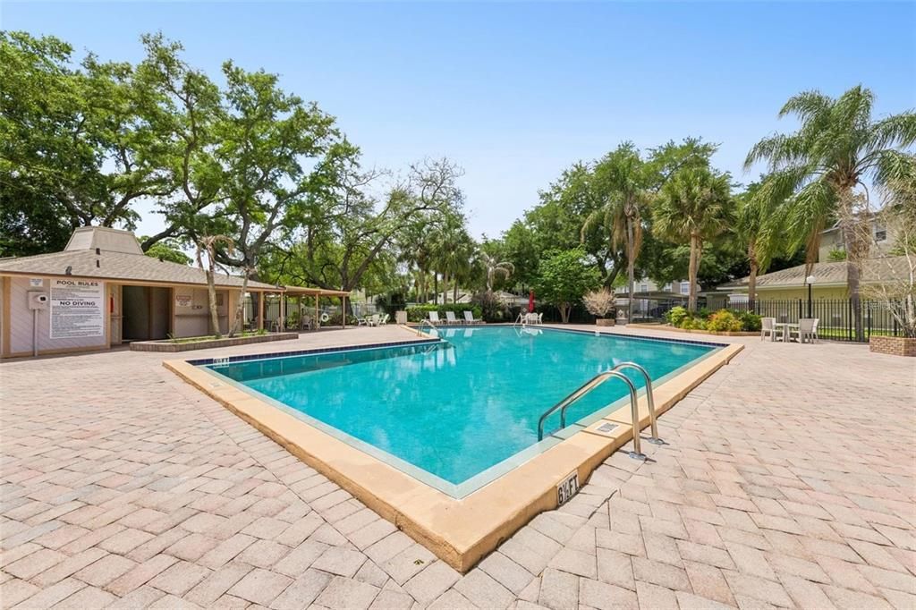 For Sale: $149,900 (2 beds, 2 baths, 1246 Square Feet)
