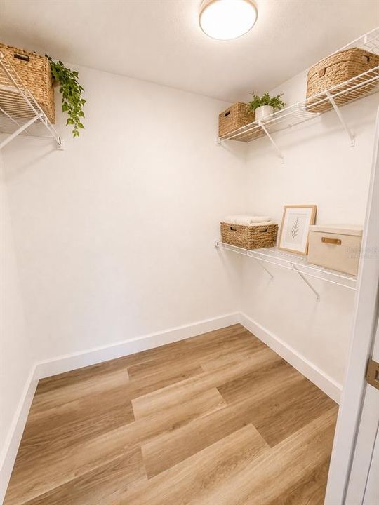 For Sale: $149,900 (2 beds, 2 baths, 1246 Square Feet)