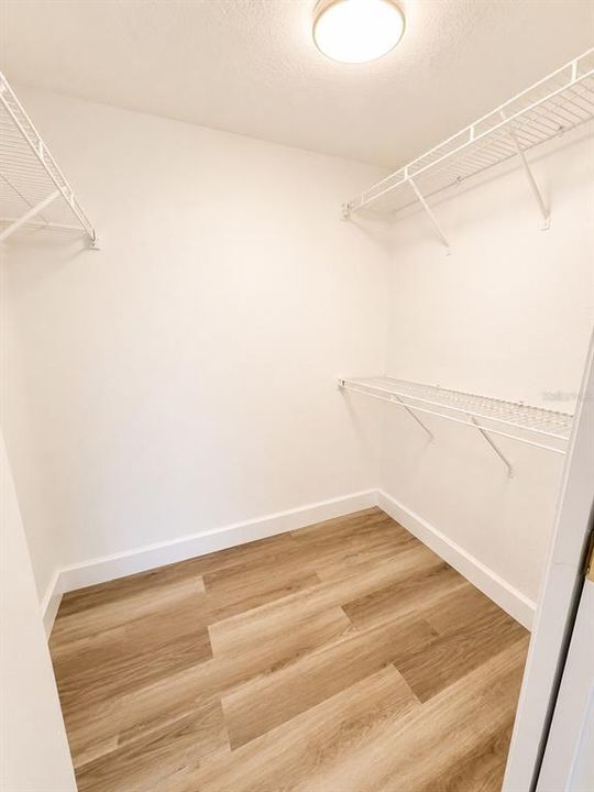 For Sale: $149,900 (2 beds, 2 baths, 1246 Square Feet)
