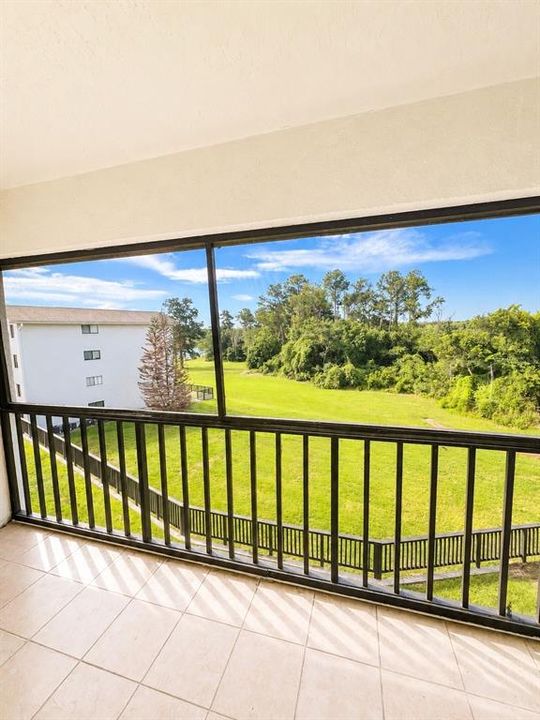 For Sale: $149,900 (2 beds, 2 baths, 1246 Square Feet)