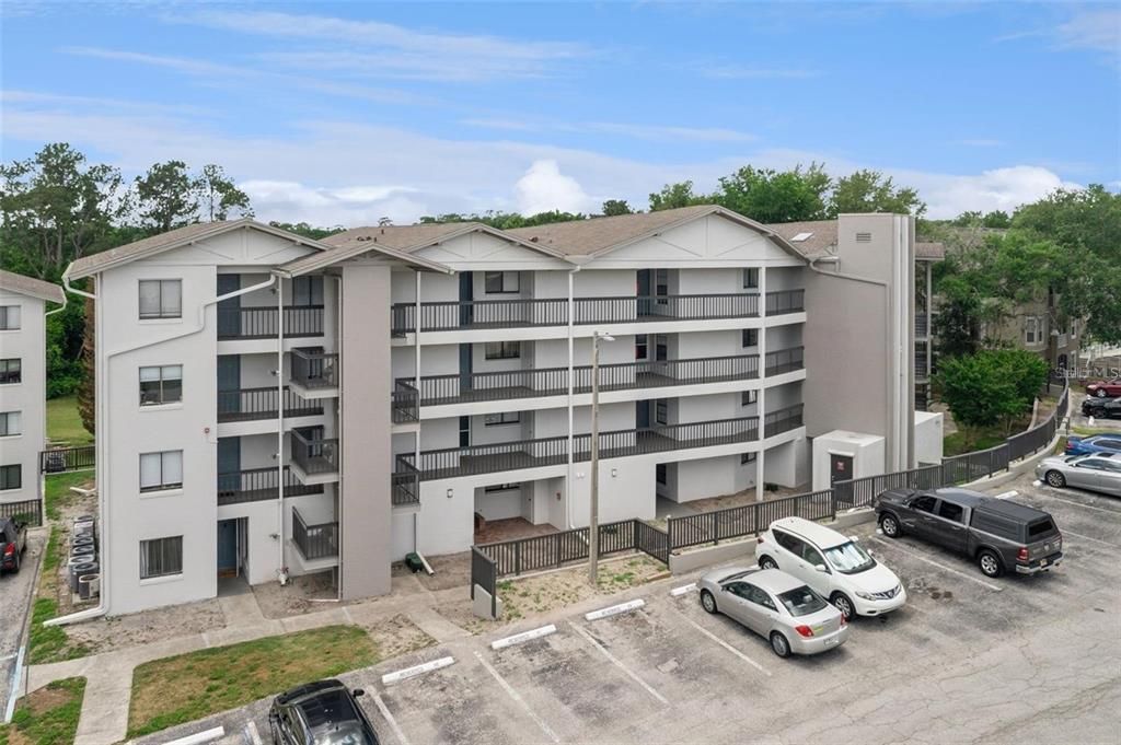 For Sale: $149,900 (2 beds, 2 baths, 1246 Square Feet)