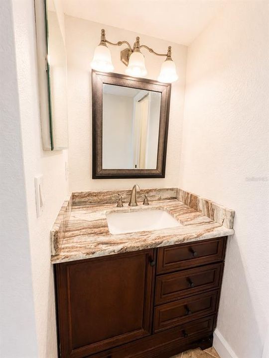 For Sale: $149,900 (2 beds, 2 baths, 1246 Square Feet)