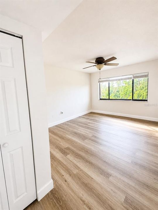 For Sale: $149,900 (2 beds, 2 baths, 1246 Square Feet)