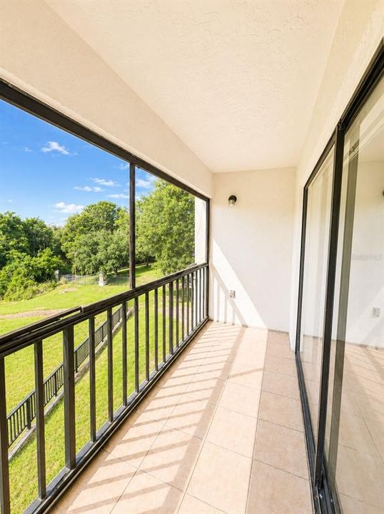 For Sale: $149,900 (2 beds, 2 baths, 1246 Square Feet)