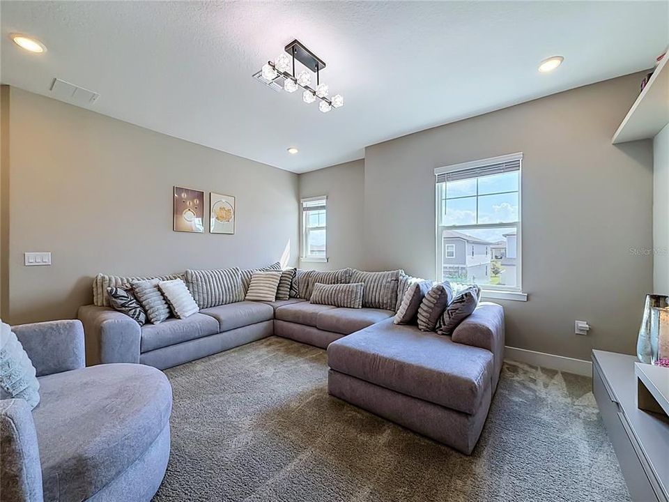 En Venta: $789,000 (5 camas, 4 baños, 3532 Pies cuadrados)