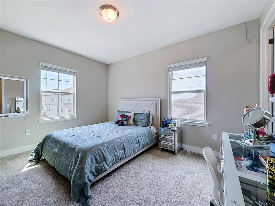 En Venta: $789,000 (5 camas, 4 baños, 3532 Pies cuadrados)
