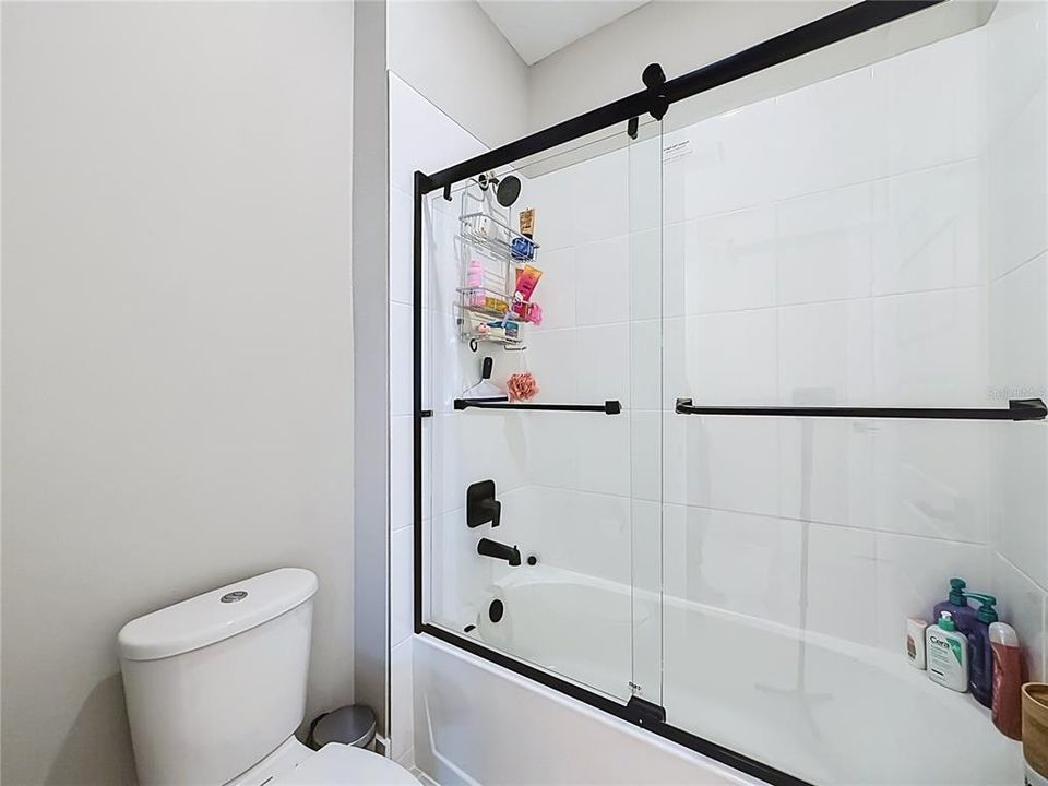 En Venta: $789,000 (5 camas, 4 baños, 3532 Pies cuadrados)