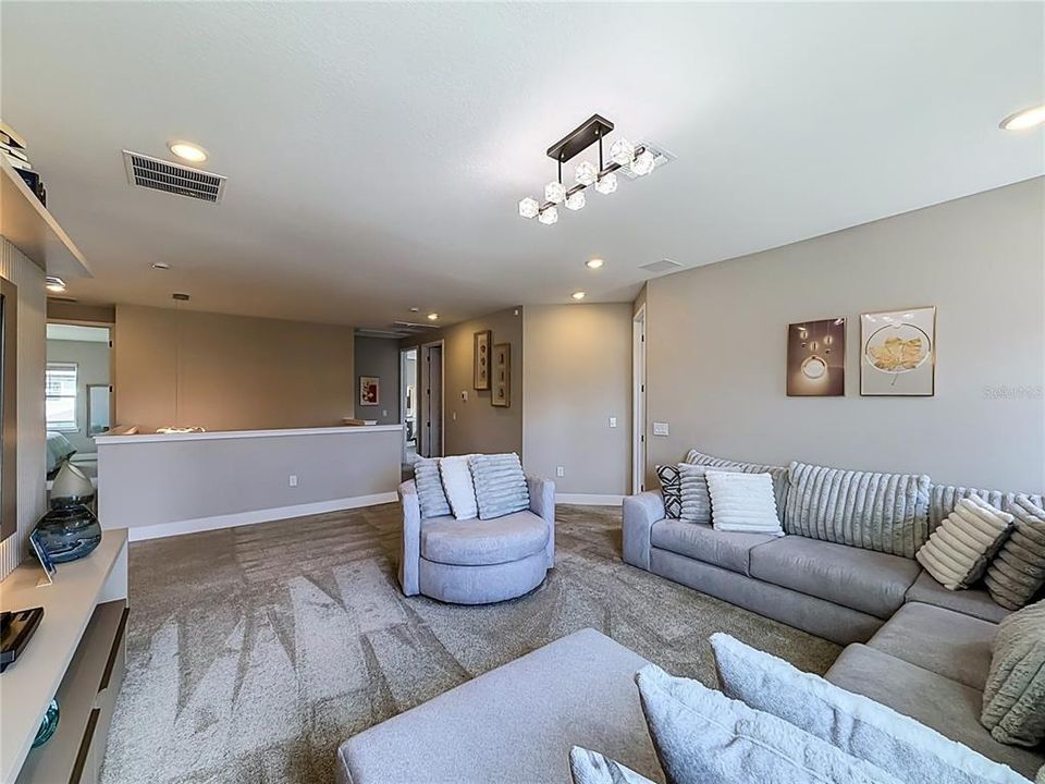 En Venta: $789,000 (5 camas, 4 baños, 3532 Pies cuadrados)