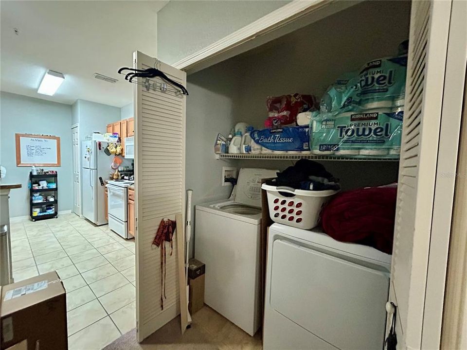 For Sale: $165,000 (1 beds, 1 baths, 772 Square Feet)
