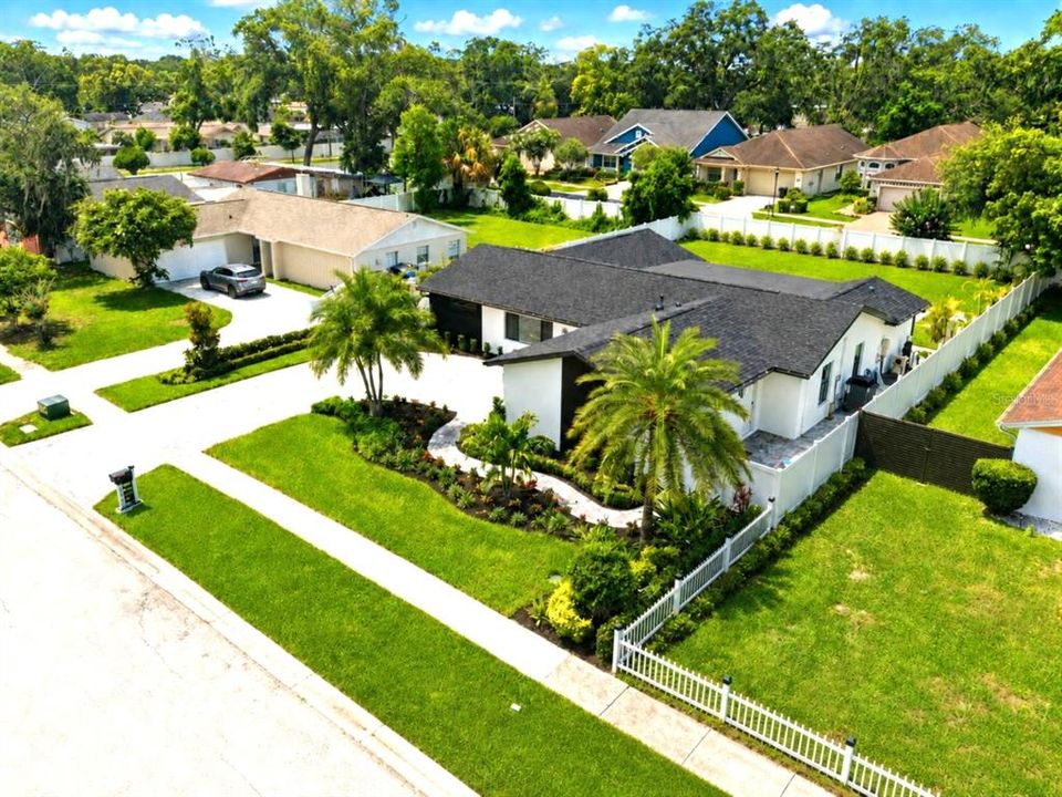 На продажу: $899,999 (3 спален, 3 ванн, 2342 Квадратных фут)