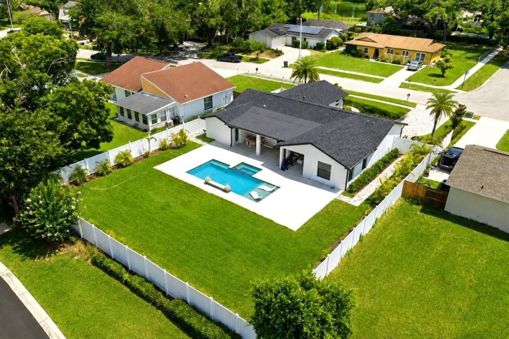 На продажу: $899,999 (3 спален, 3 ванн, 2342 Квадратных фут)