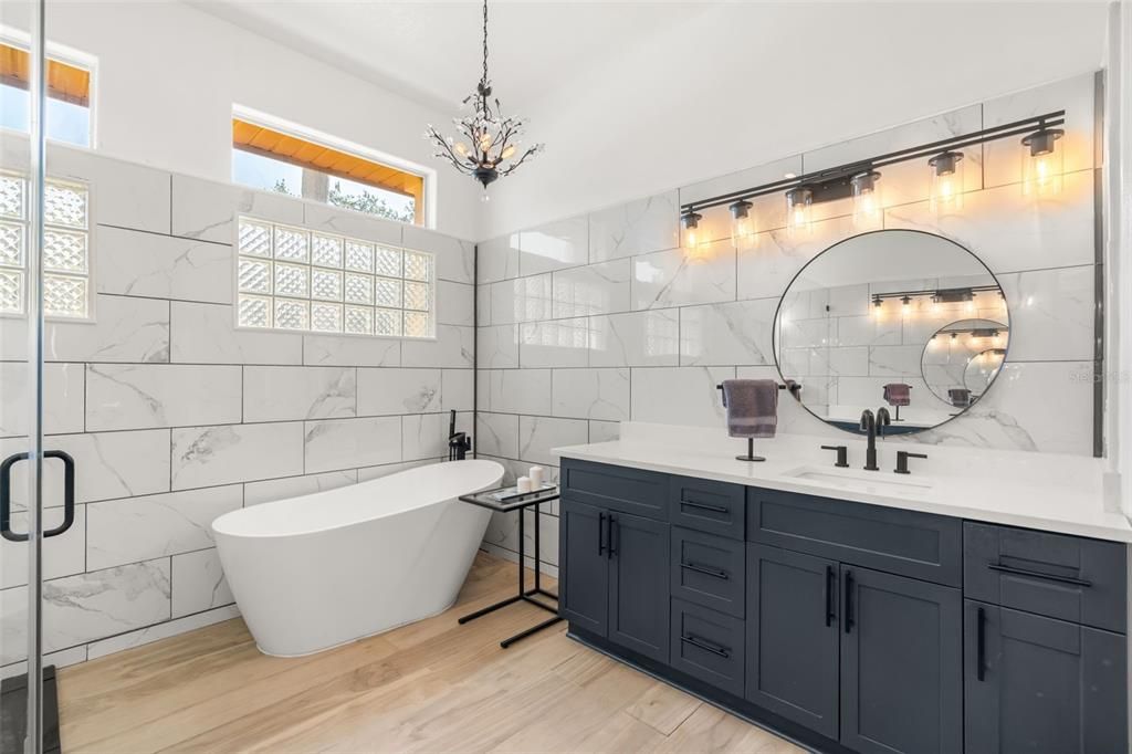 For Sale: $1,170,000 (4 beds, 3 baths, 2824 Square Feet)