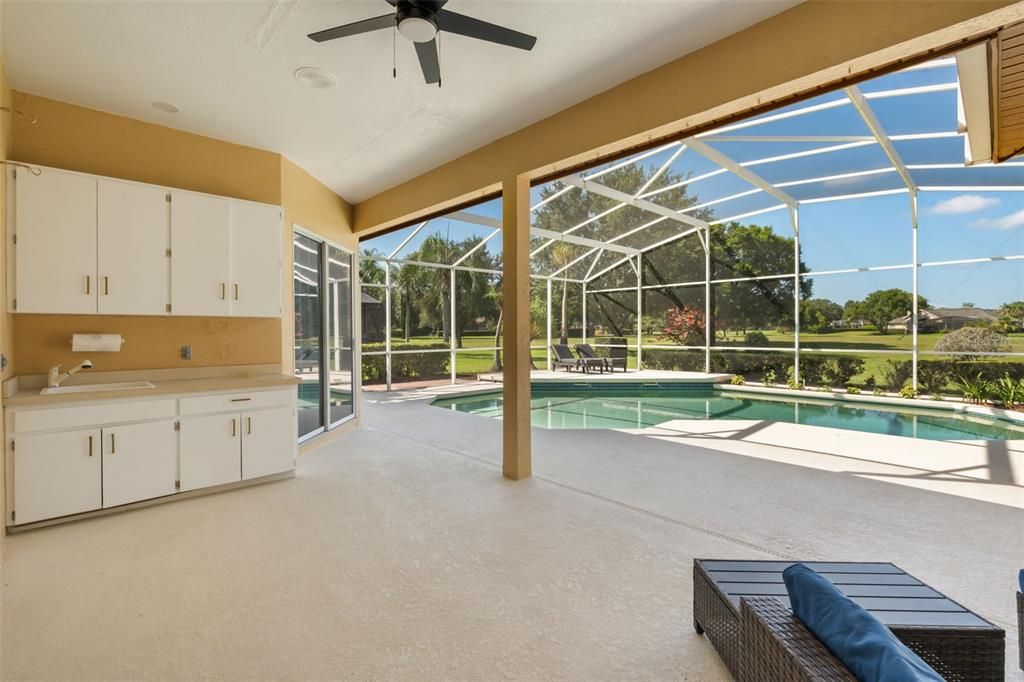 For Sale: $1,170,000 (4 beds, 3 baths, 2824 Square Feet)