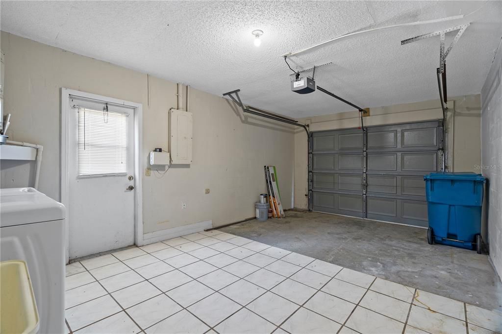 For Sale: $260,000 (3 beds, 2 baths, 1144 Square Feet)