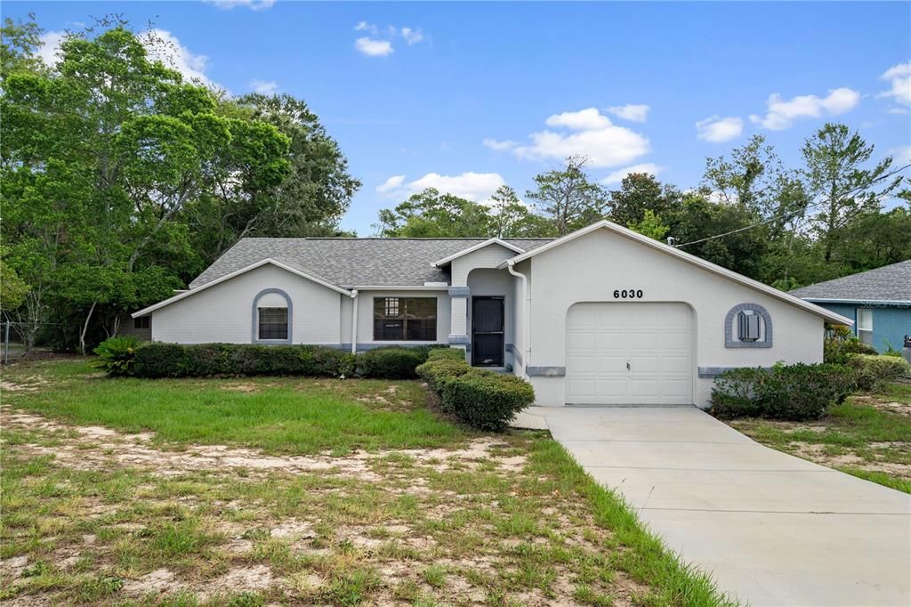 For Sale: $260,000 (3 beds, 2 baths, 1144 Square Feet)