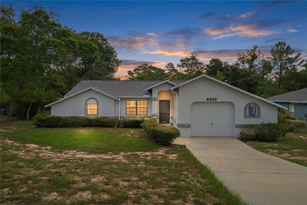 For Sale: $260,000 (3 beds, 2 baths, 1144 Square Feet)