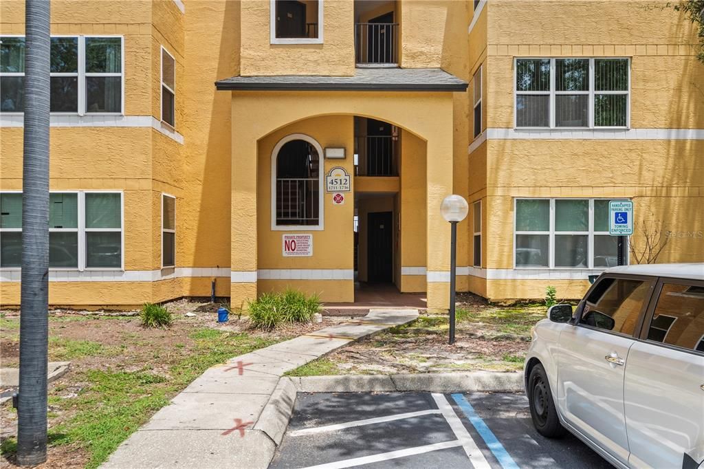 For Sale: $160,000 (2 beds, 2 baths, 1101 Square Feet)