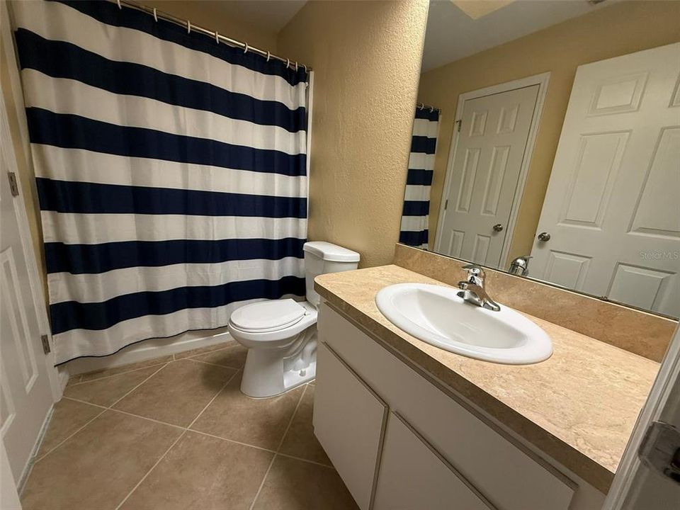 For Rent: $1,750 (3 beds, 2 baths, 1234 Square Feet)