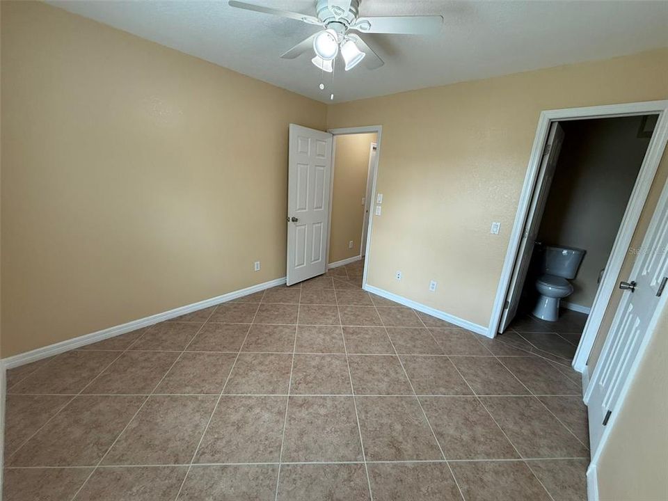 For Rent: $1,750 (3 beds, 2 baths, 1234 Square Feet)