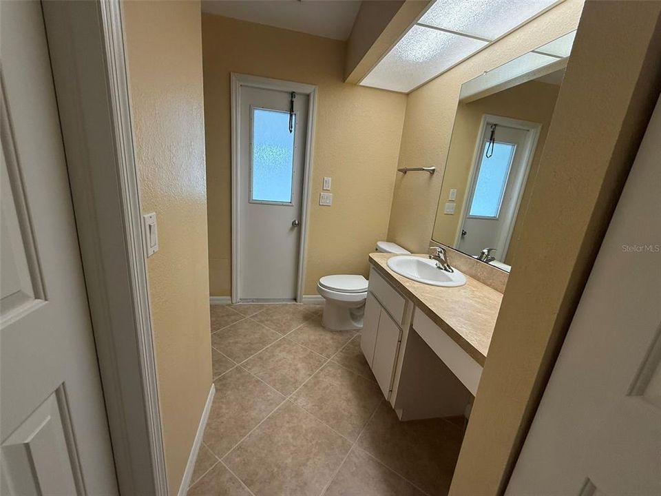 For Rent: $1,750 (3 beds, 2 baths, 1234 Square Feet)