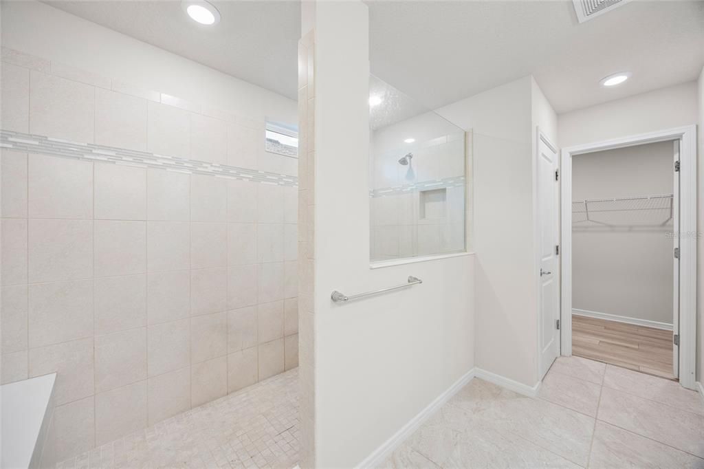 На продажу: $695,000 (5 спален, 3 ванн, 2578 Квадратных фут)