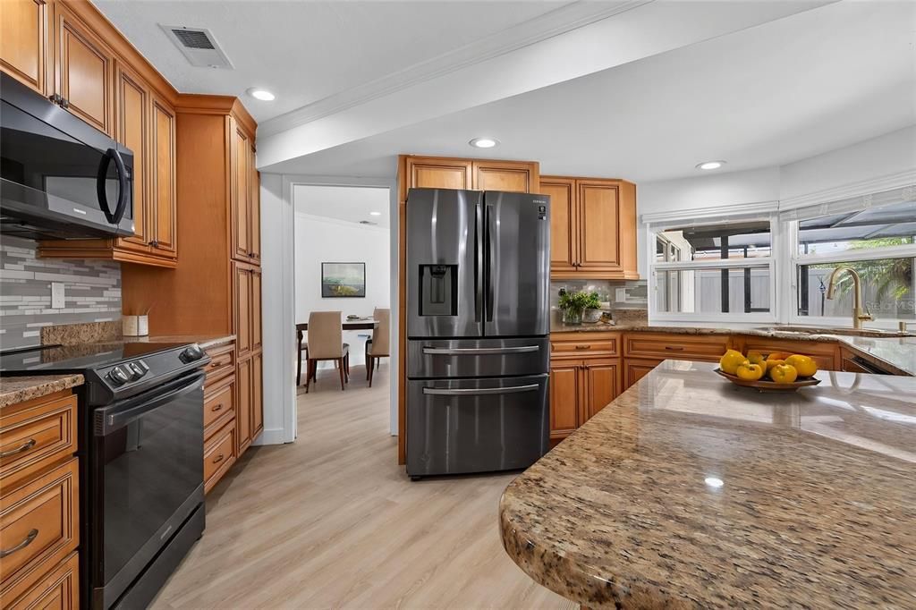 For Sale: $719,000 (3 beds, 2 baths, 2030 Square Feet)